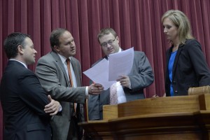 Diehl discusses legislation with House leadership earlier during the session.