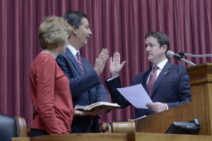 State Rep. Mike Moon, R-Mt. Vernon, was sworn in on Monday. (Photo: House Communications)