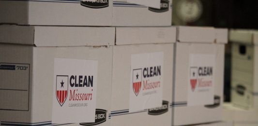 Clean Missouri turns in signatures for initiative petition (ALISHA SHURR/THE MISSOURI TIMES).