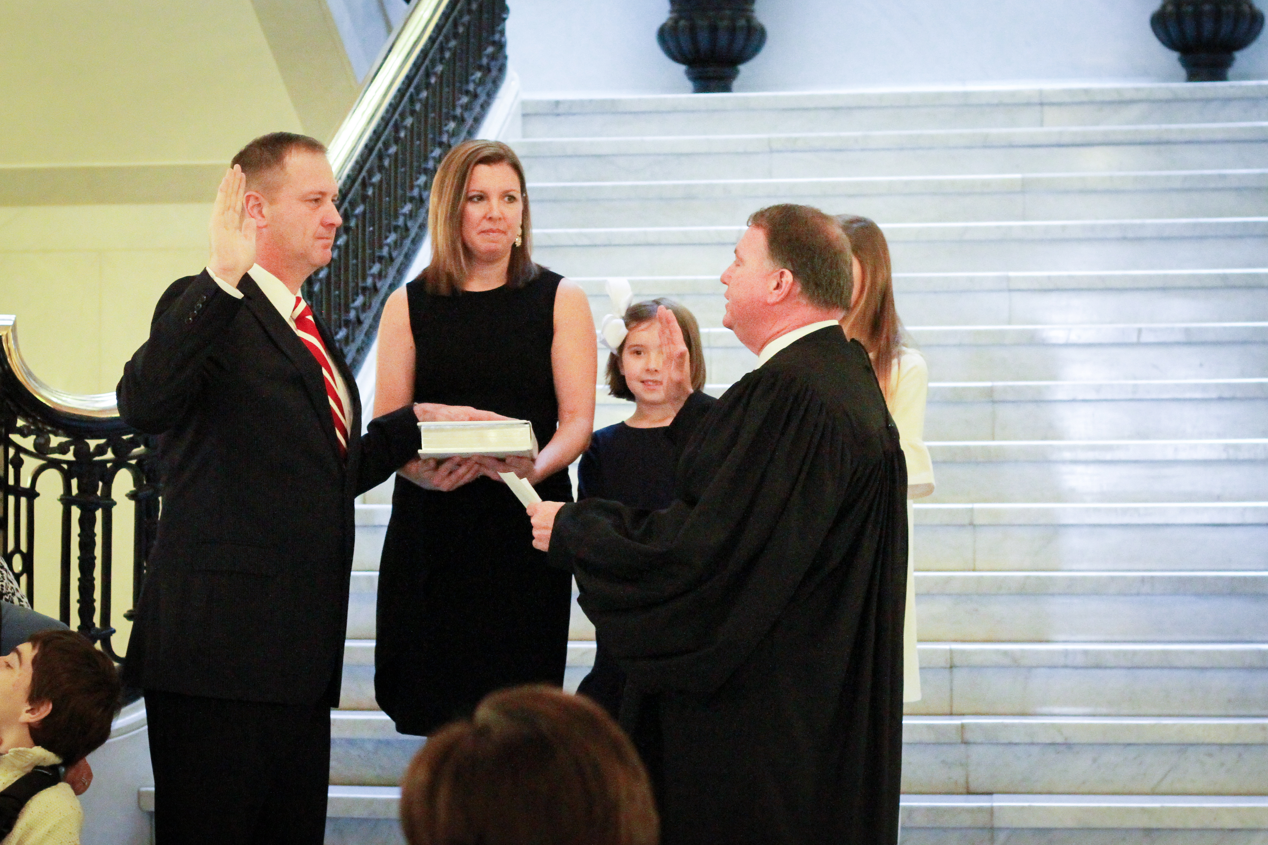 Eric Schmitt is sworn in as Missouri's 43rd Attorney General (ALISHA SHURR/THE MISSOURI TIMES.)